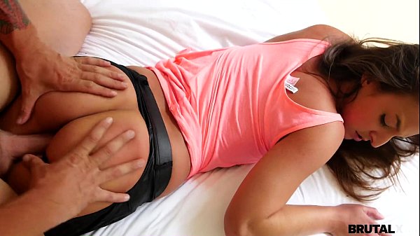 Kakak Tiri Ngentot Arab Jalang Amirah Adara Remaja Porno