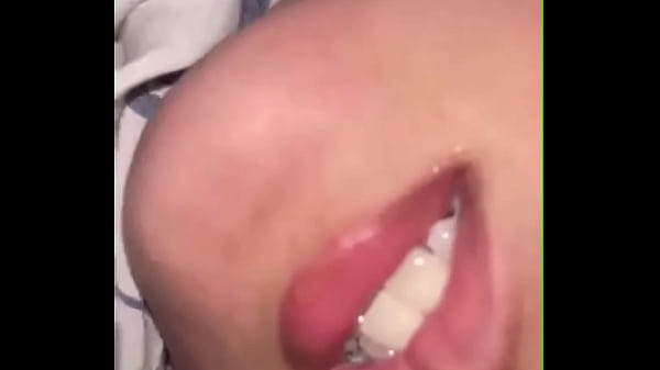 Tante Kesepian Minta Dipijat, Badannya Gatel Pengen Digaruk