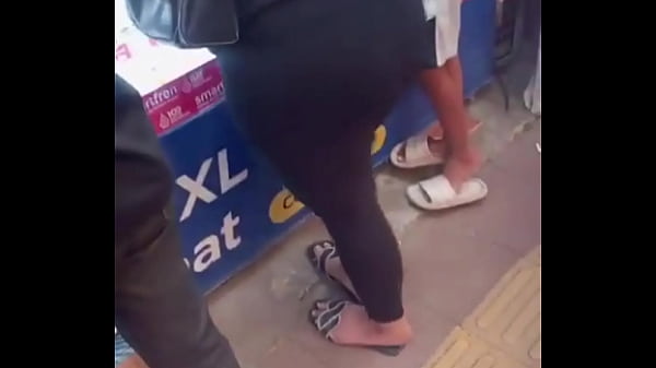 Video Panas: Ibu-ibu Liar Digoyang Di Warung