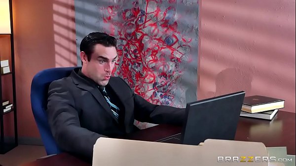 Bos Avanya Riley – Toket Besar Nganggur Di Kantor, Siap Digoyang