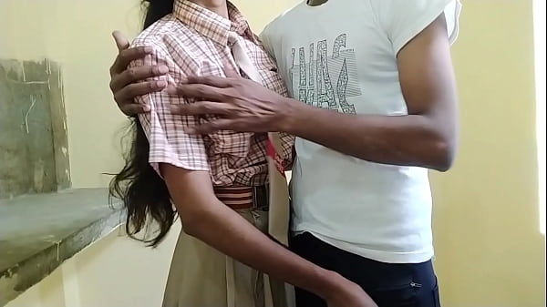 Cewek Sekolah Desa 18 Tahun Digaruk Sama Pacarnya Di Kelas
