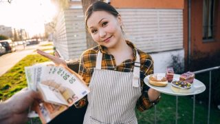Agen Publik – Kue Krim Dan Mani Di Dalam
