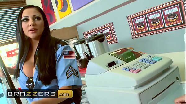 Big Tits Berseragam – (audrey Bitoni, Honey White, Johnny Sins) – Boston Cream – Brazzers