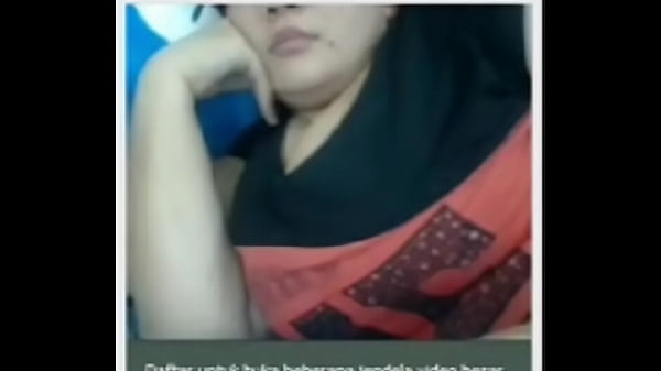 Camfrog Indonesia Rena Dj Part 2.1 – Goyangin Tubuh Montok Sampai Basah