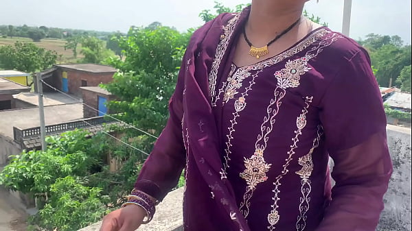 Bhojpuri Desi Bhabhi-nya Ngasih Aku Kenikmatan Penuh Dari Memek Dan Tubuhnya, Suara Hindi Bikin Makin Liar.