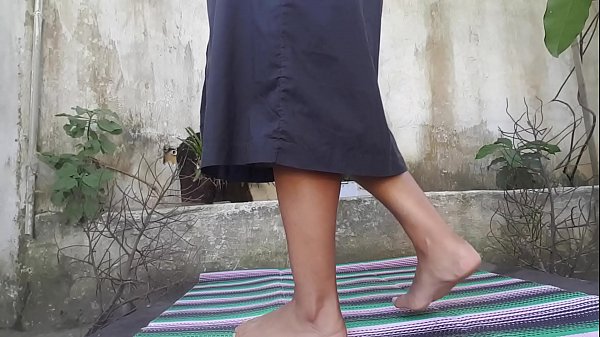 Ngentot Arab Desi, Bibir Montok Nungging Siap Digilas Kontol Gede