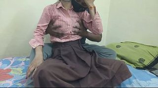 Cewek Kuliahan India Digebukin Pacar Di Kamar Kos, Crot Di Mana-mana