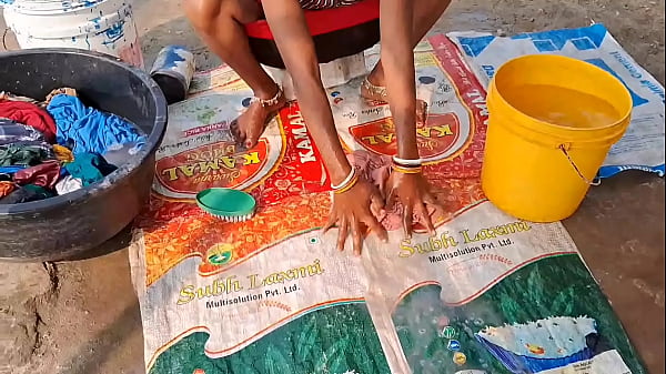 Desi Istri Kampung Ngentot Tembus Ke Lubang Belakang, Bini Orang Pake Sisa Baju Doang, Kontol Keras Ngewe Bini Tetangga