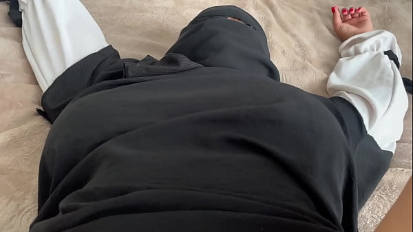 Pembantu Arab Bikin Kliennya Makin Tegang, Pussy Sempit Dan Toket Gede Bikin Nafsu Naik.