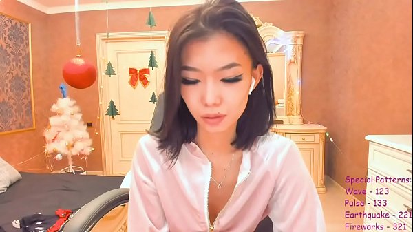 Apa Yang Akan Kau Lakukan Dengan Budak Cina-ku Yang Seksi Dan Liar?