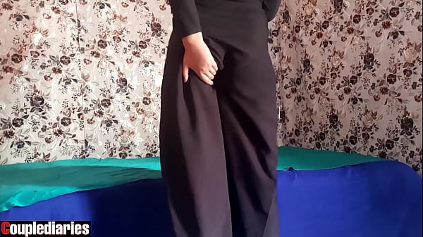 Hijab Istri Arab Lagi Horny, Langsung Nelpon Selingkuhan Biar Diobok-obok