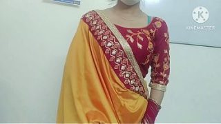 Jija Punya Sali, Kontol Do Haath Se Chodne Ko Taras Rahi Hai.