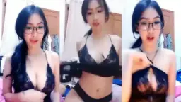 Awcece Host Binal Sugar Live, Pamer Tubuh Memek Basah Sambil Live