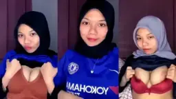 Rista Si Ukhti Cantik Lagi Asyik Remes-remes Toket Sendiri.