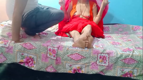 Bhabhi Ne Ghar Mein Akeli, Jab Nahi Tha Koi, Toh Devar Se Masti Mein Utha Di Petticoat, Nanga Badan Dikhaya.