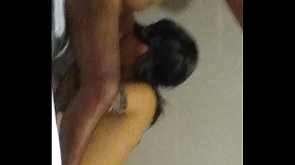 Neha Ngentot Mulut Kakak Tiri Sambil Mandi, Suara Desah Bikin Makin Panas.