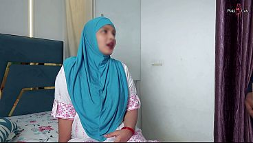 Blinkit Si Kurir Cukur Bulu Belek Bini Hijab, Terus Ngentotnya Keras Banget.