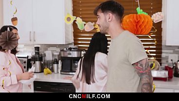 Ibu Tiri Marica Yang Baru, Langsung Dijajal Tradisi Bebas-pakai Keluarga.