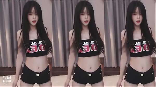 Cô Gái Trung Quốc Nhảy Múa, Thân Hình Nóng Bỏng Khoe đường Cong Chết Người