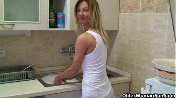 Ibu Bikin Video Col* Sendiri Di Rumah