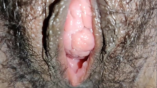 Desi Bhabhi Ki Chut Garam Aur Juicy Hai, Chodne Ka Maza Aayega.