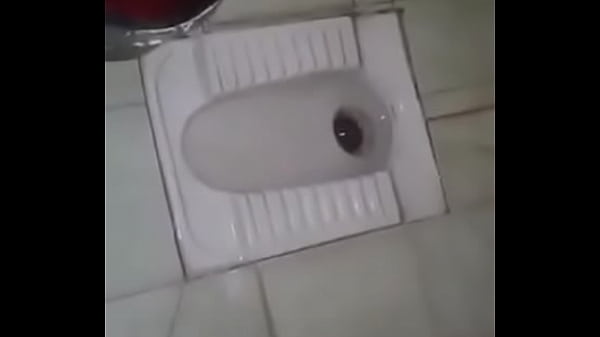 Desi Pasangan Ngewe Di Toilet, Makin Greget Makin Basah