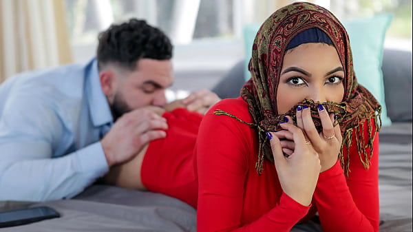Abang Tiri Mau Ngajarin Adik Tiri Berhijab Soal Apa Itu Nikmat Sebelum Dia Nikah – Hijab Panas.