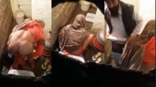Desi Punjabi Pasangan Ngewe Di Toilet Umum