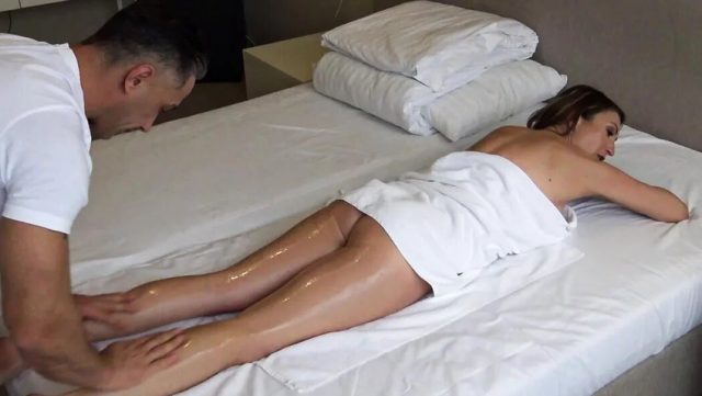 Mugur Porn – Julia North Si Milf Matang Dapat Pijat Sampai Ngencengin, Julia North | Mugur Porn 28 Januari 2023