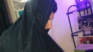 Video Mesum Bangladesh: Cowok Ngewe Pembantu Hijabnya