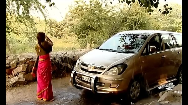 Bhabhi Desa India Cuci Mobil, Adegan Eksklusif Penuh Sensasi, Dijamin Bikin Nagih!