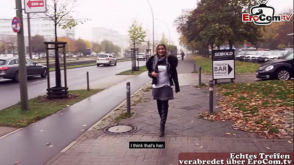 Gadis Turki Jerman Digiring Ke Tempat Kencan Seks Di Jalanan Umum, Bikin Malu Tapi Nagih