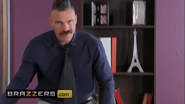Montok Besar Di Kantor – Monique Alexander & Charles Dera Mainan Getar Dari Bos Jarak Jauh – Brazzers